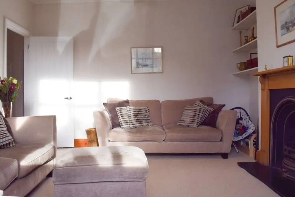 Stunning and Spacious 3 Bedroom House With Garden