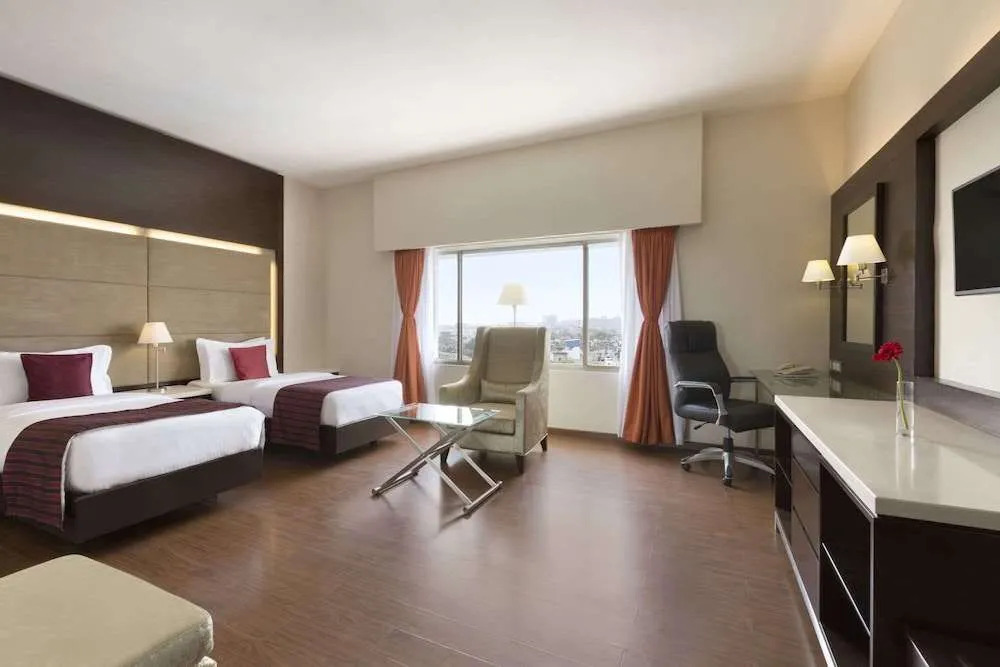 Comfort Inn Marina Towers