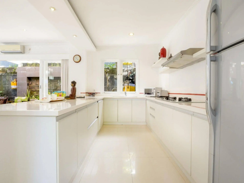 Villa Alun by Villa Finder