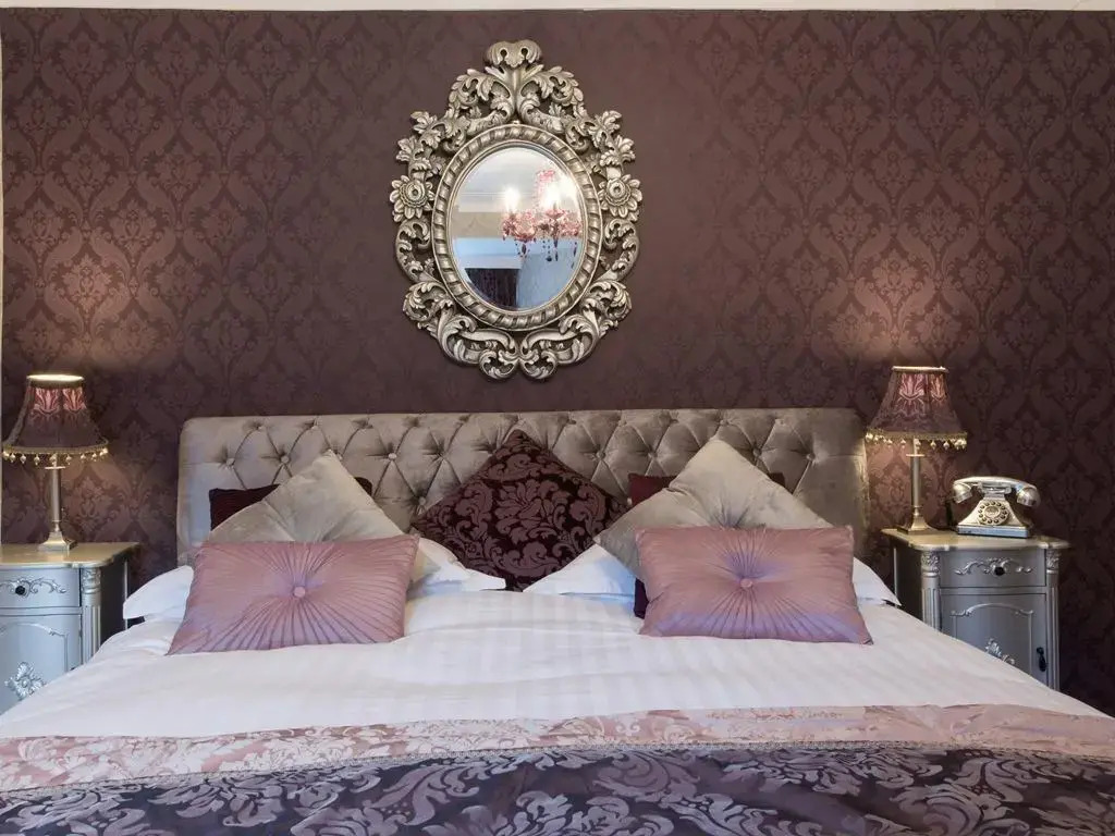 Maenan Abbey Hotel