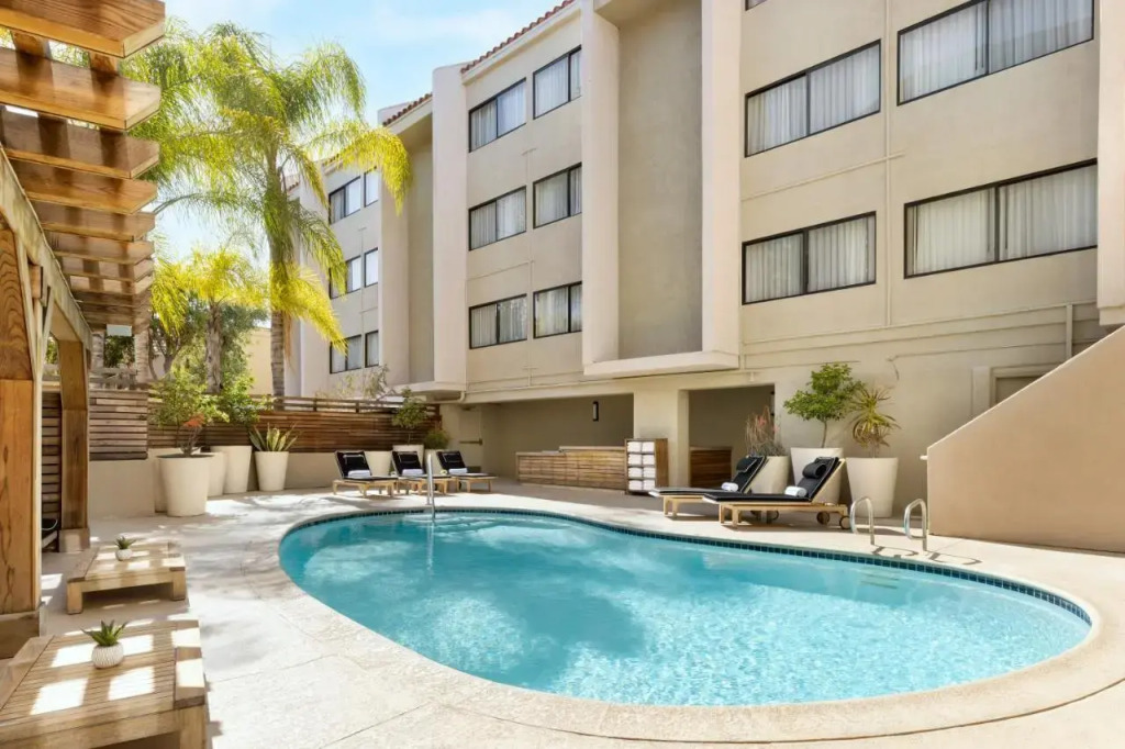 Country Inn & Suites By Carlson Calabasas