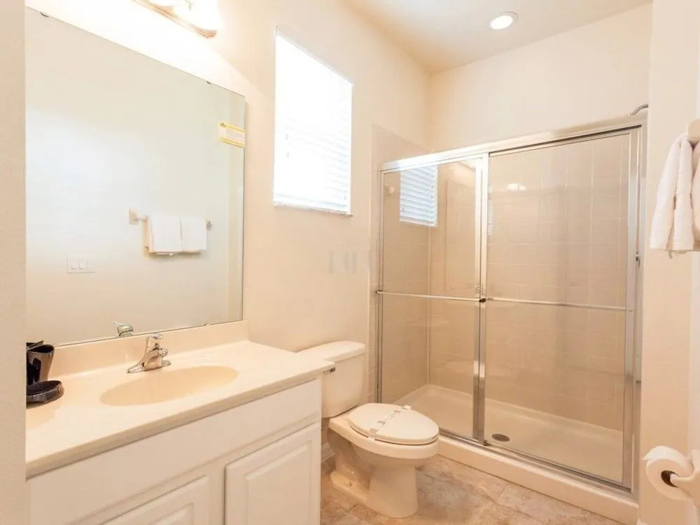 4BVT05LF51 Bella Vida Holiday Vacation Town Home by RedAwning