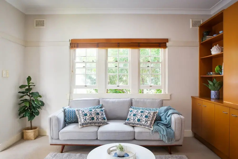 Chic Apartment With Sun Lounge Near Manly Beach