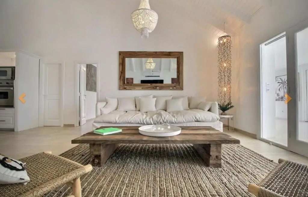 3 bedrooms villa at Les Terres Basses 200 m away from the beach with lake view private pool and enclosed garden