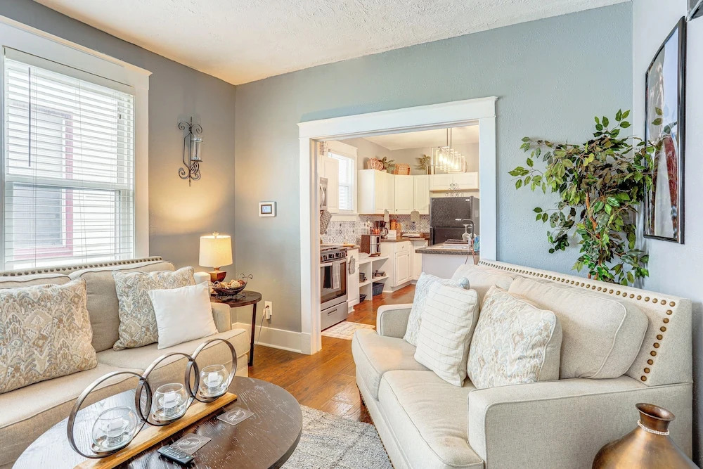 3 Mi to French Quarter: Retreat w/ Private Yard