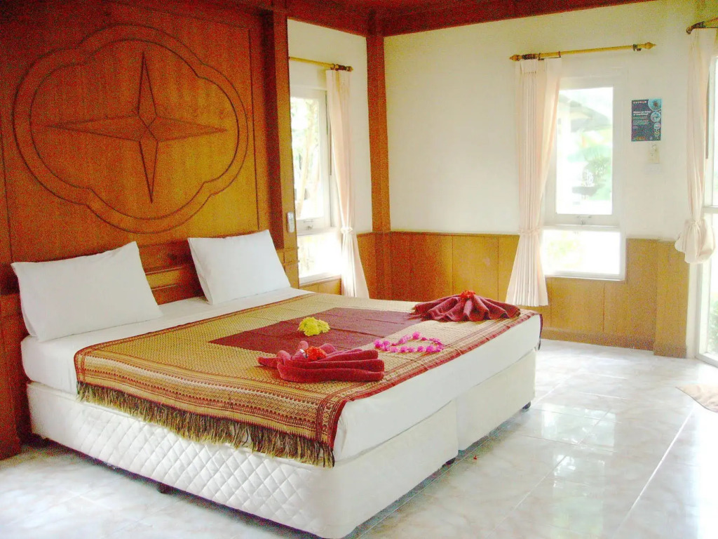 Lanta Palm Beach Resort , Beach Bungalow - Koh Lanta