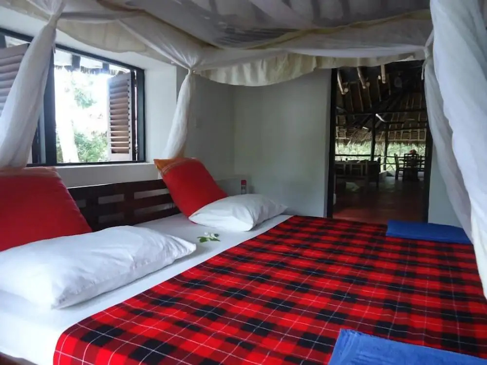 Kusini Beach Cottages