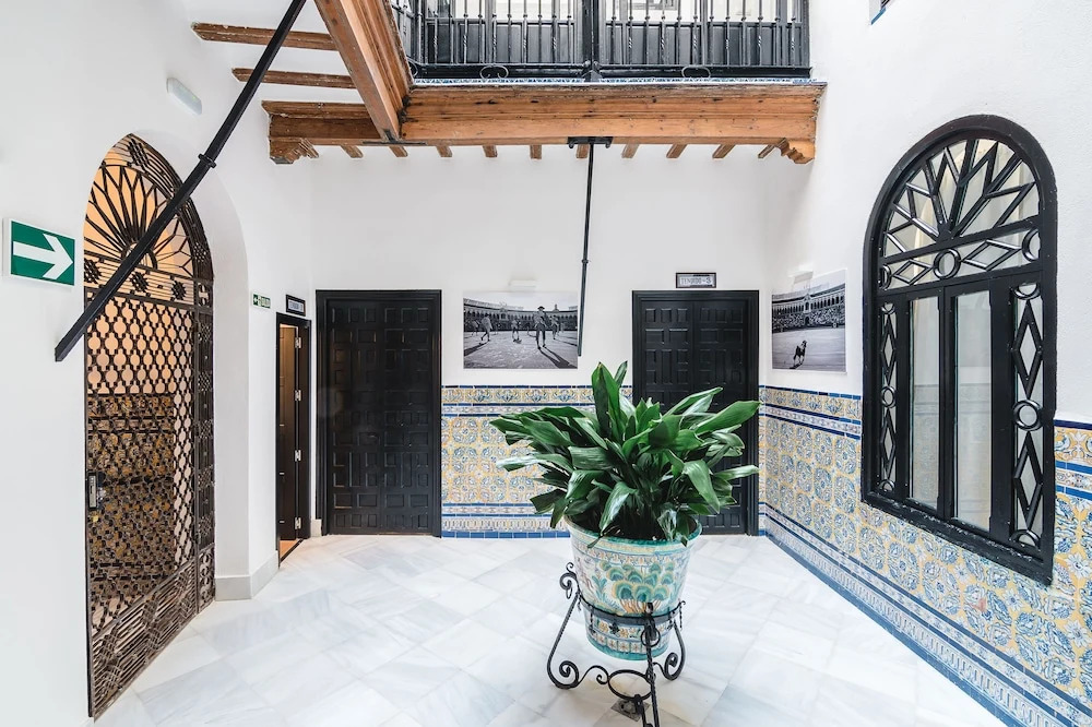 Numa Seville Alegre