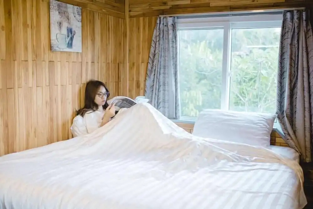 Crystal Box Hotel