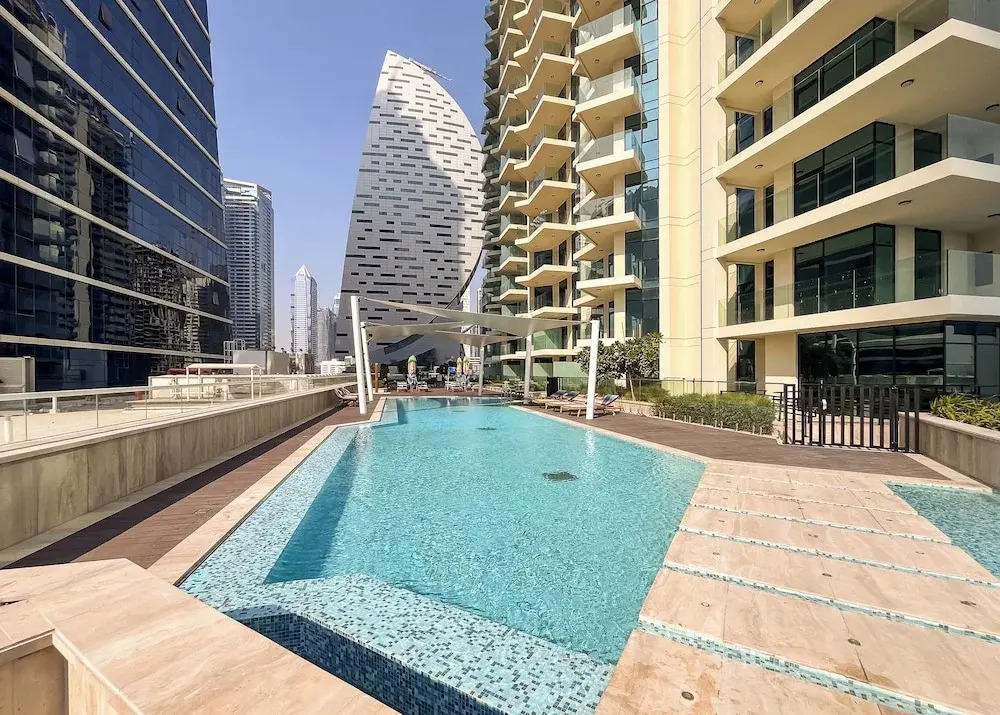 Impressive 2BR Apt with Premium