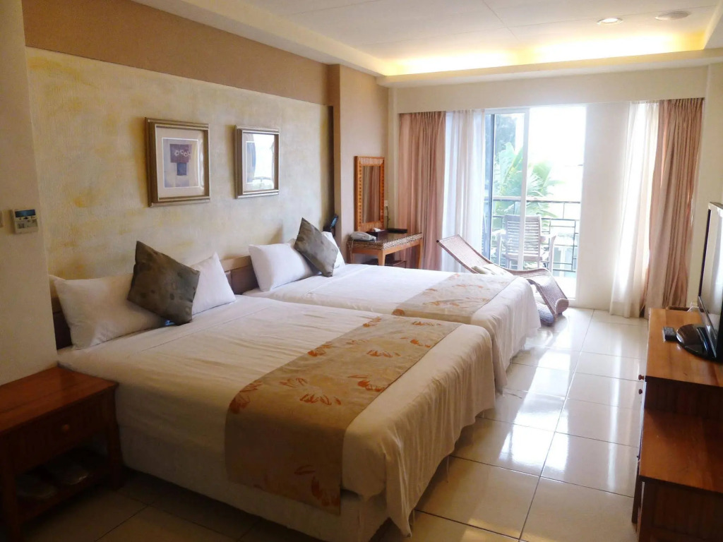 Haku Beach Days Inn