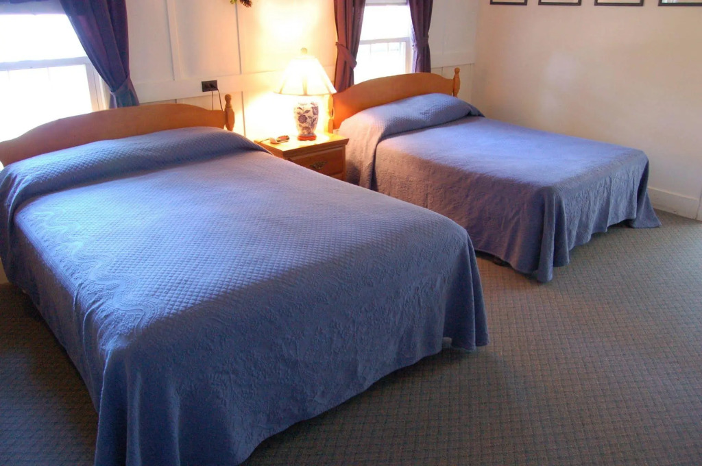 Sebago Lake Lodge and Cottages
