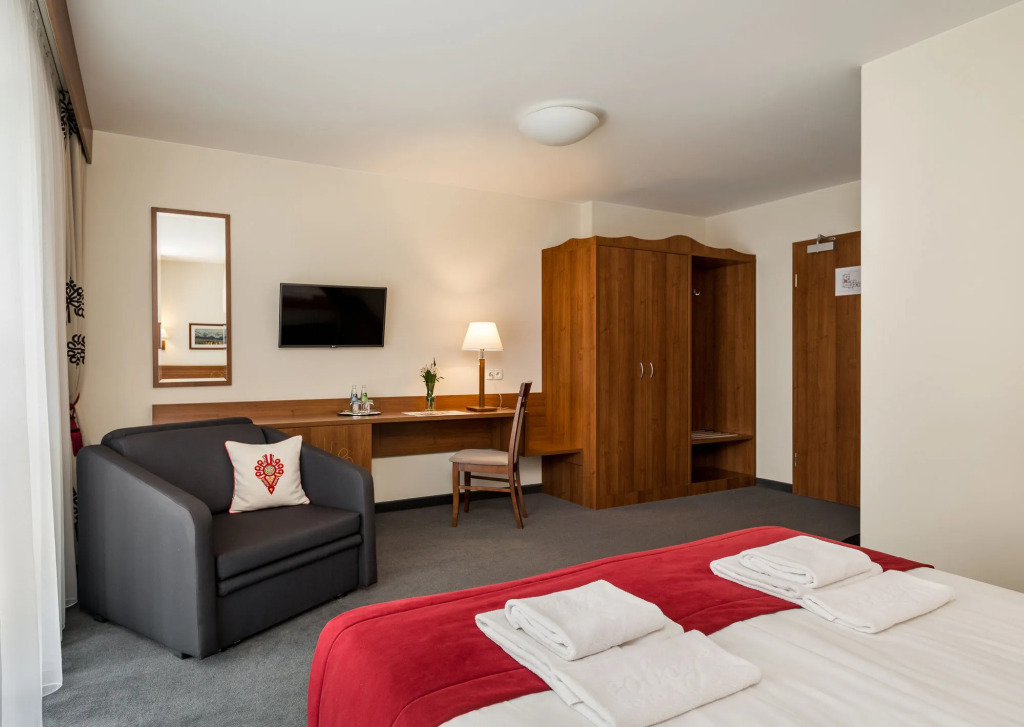 Hotel Logos