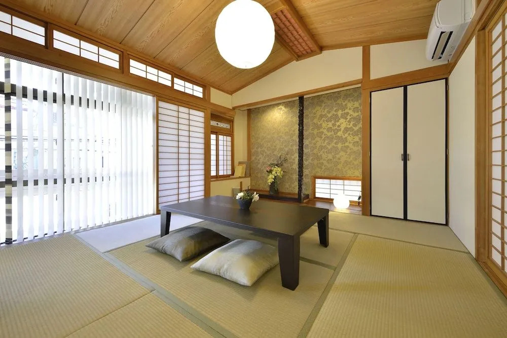 EX Kumoji Apartment