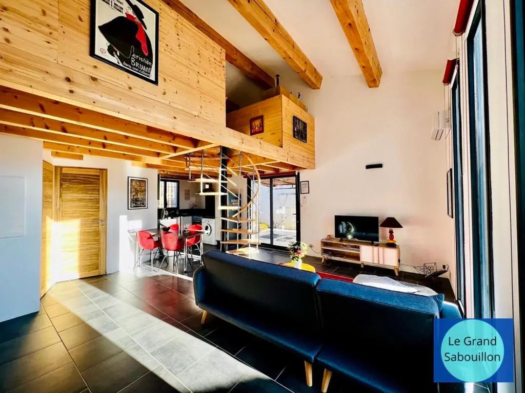 LOGIS DES ROCHES - 2 VILLAS VUE EXCEPTIONNELLE - Le Petit Chevalet, Le Grand Sabouillon