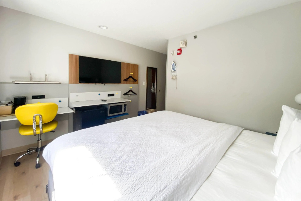 Microtel Inn & Suites by Wyndham Columbia/At Fort Jackson