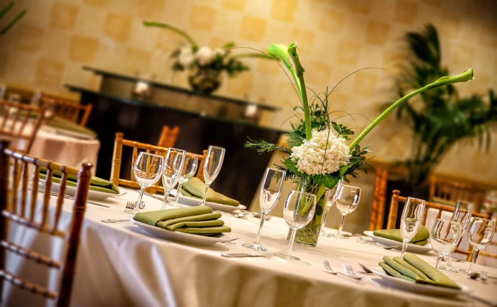 Renaissance Walnut Creek Hotel