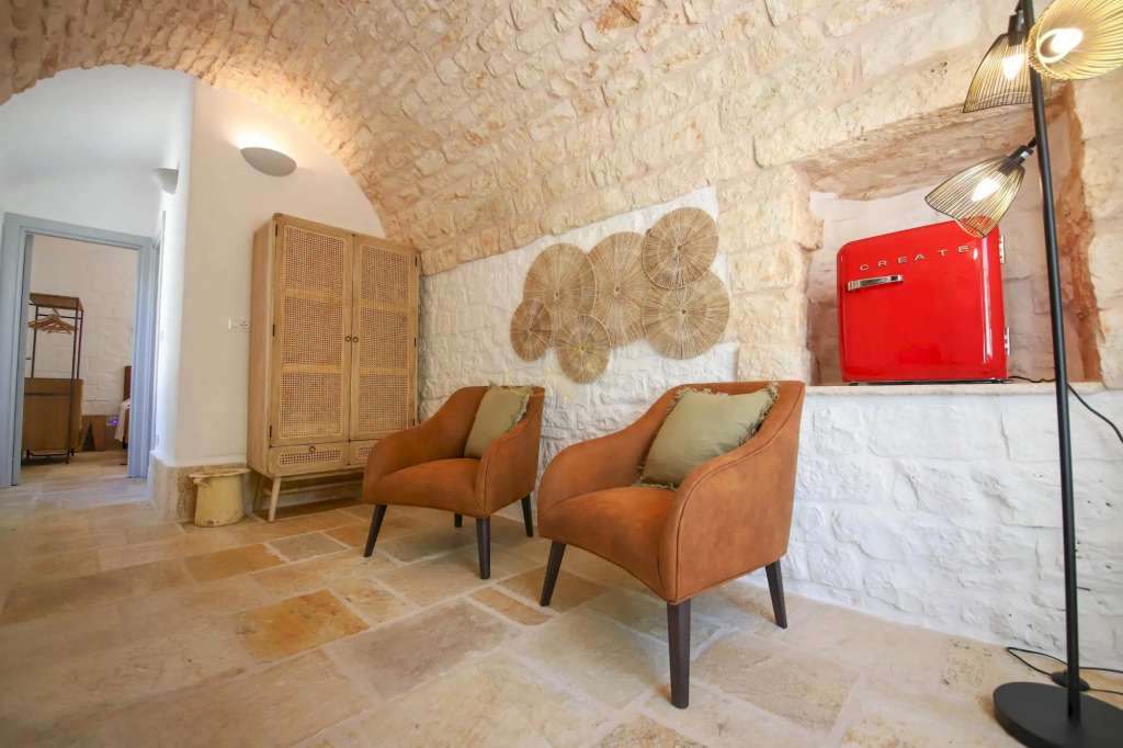 TD Trulli Locobello Stylish Cozy Trulli w Pool