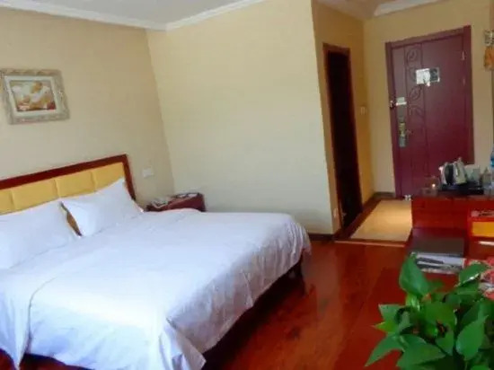 GreenTree Inn Shanxi Lvliang Wenshui Zetian Street Shell Hotel