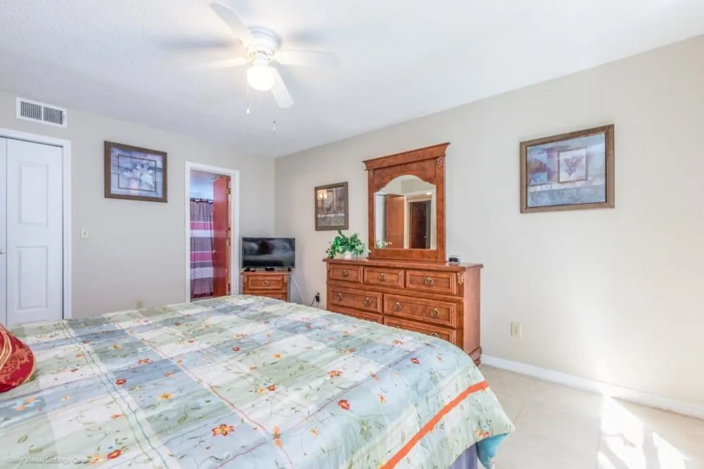 Villas of Somerset 2739