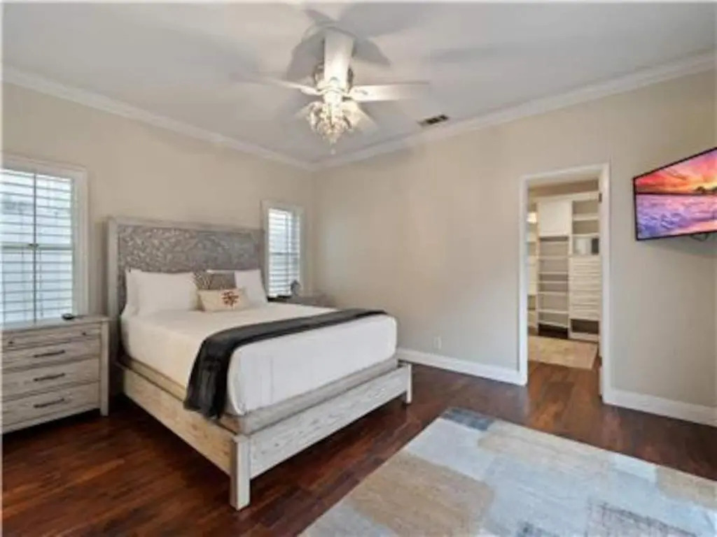 Family Home- Luxury Oasis- Minutes To Beach