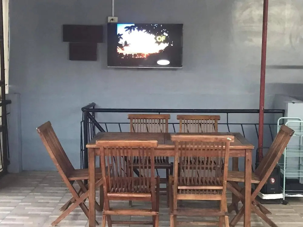 A Unique and Cozy Wholehouse in Babak Samal Island