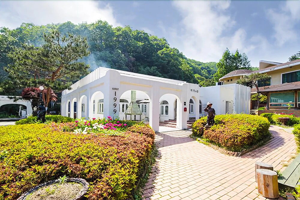 Yongin Ida Wood Pension