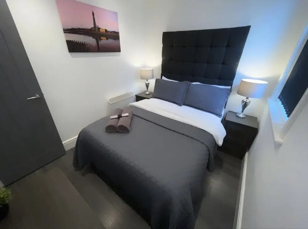 Albert Luxury Hottub and Jacuzzi Apartments