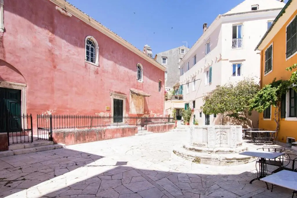 Fontana Di Corfu 4