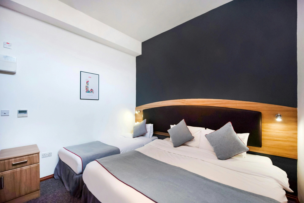 Arinza Hotel, London Ilford
