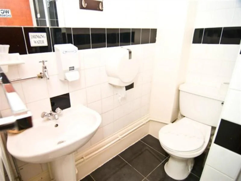Skylark Guest House