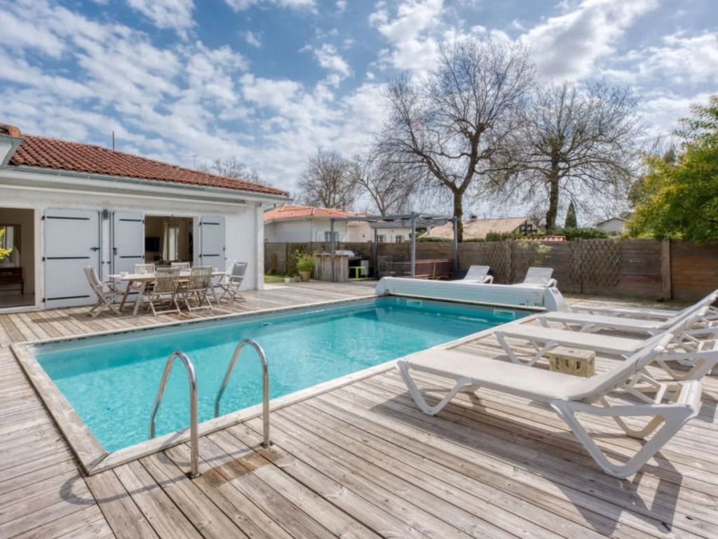 Villa Andernos Bassin by Interhome