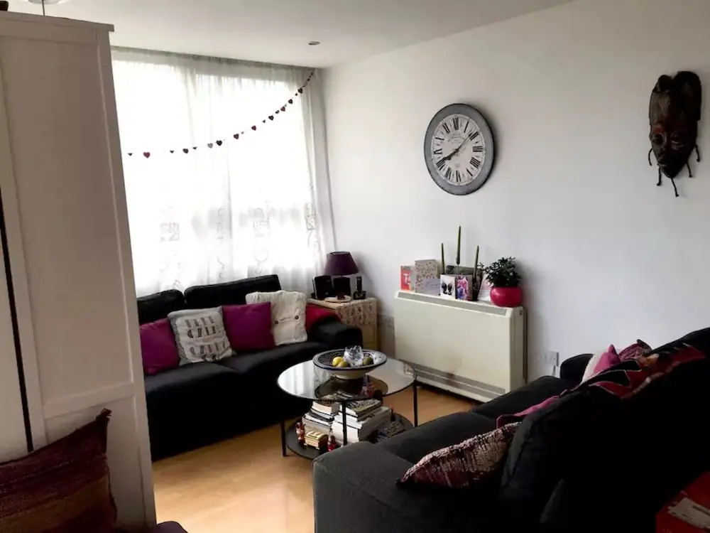 Large 1 Bedroom Flat Near Brixton