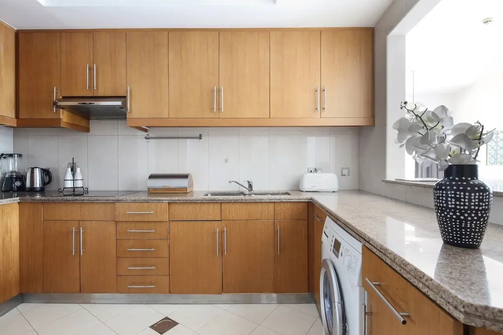 Spacious 2BR Dubai Marina Apartment, Amazing Location!
