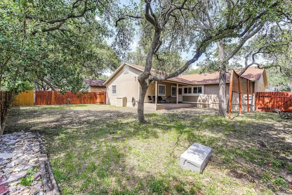 Serene San Antonio Vacation Home w/ Smart TVs