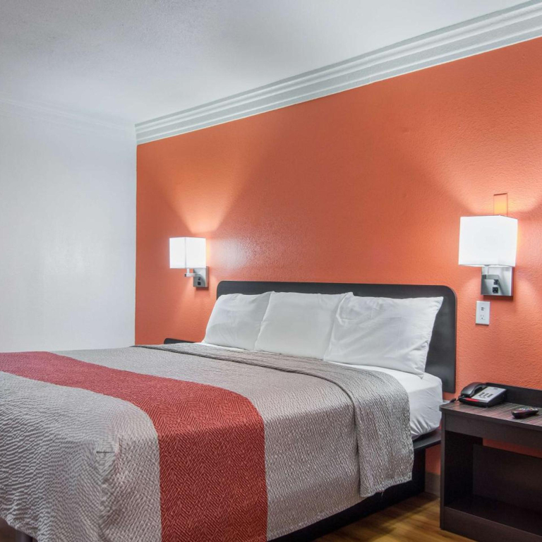 Motel 6-Marshall, TX