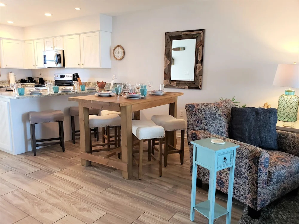 Jubilee Landing 308 2 Bedroom Condo