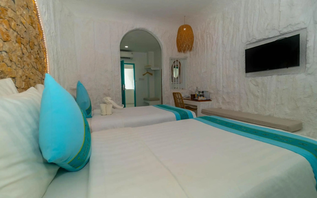 Loccal Collection Hotel Komodo