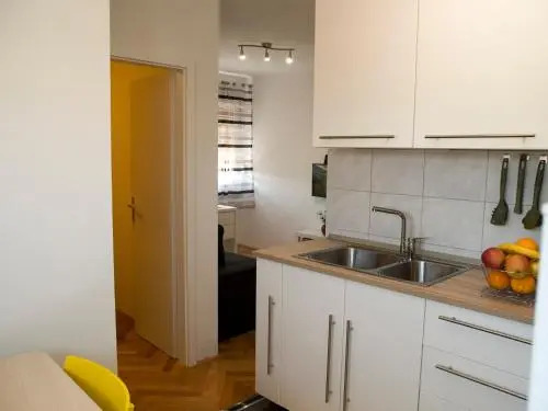 Apartments Zvone