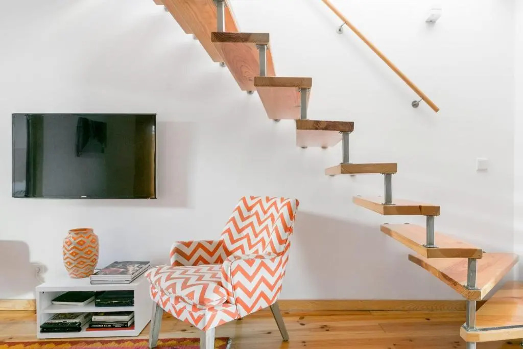 Breathtaking River-City View Two Private Terraces 3 Bedrooms and 3 Bathrooms 17th Century Building Central Bica Chiado District