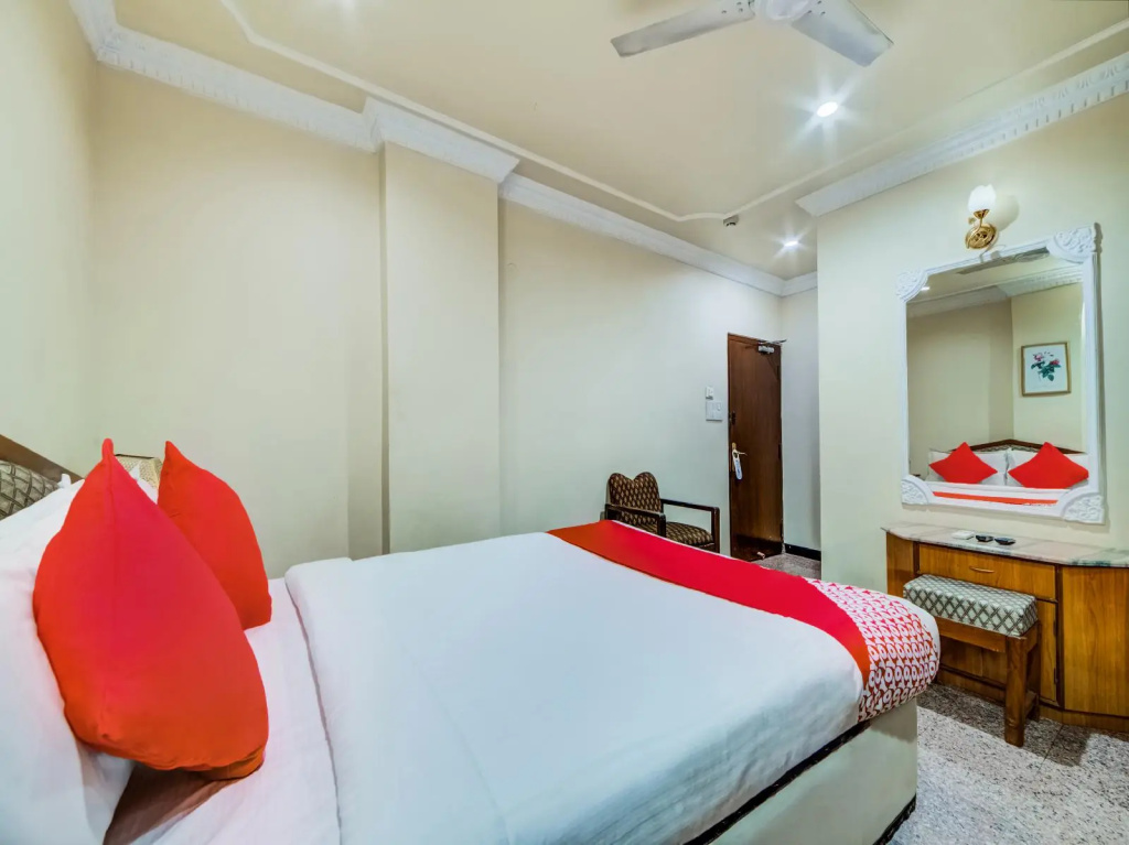 Hotel IK London Residency
