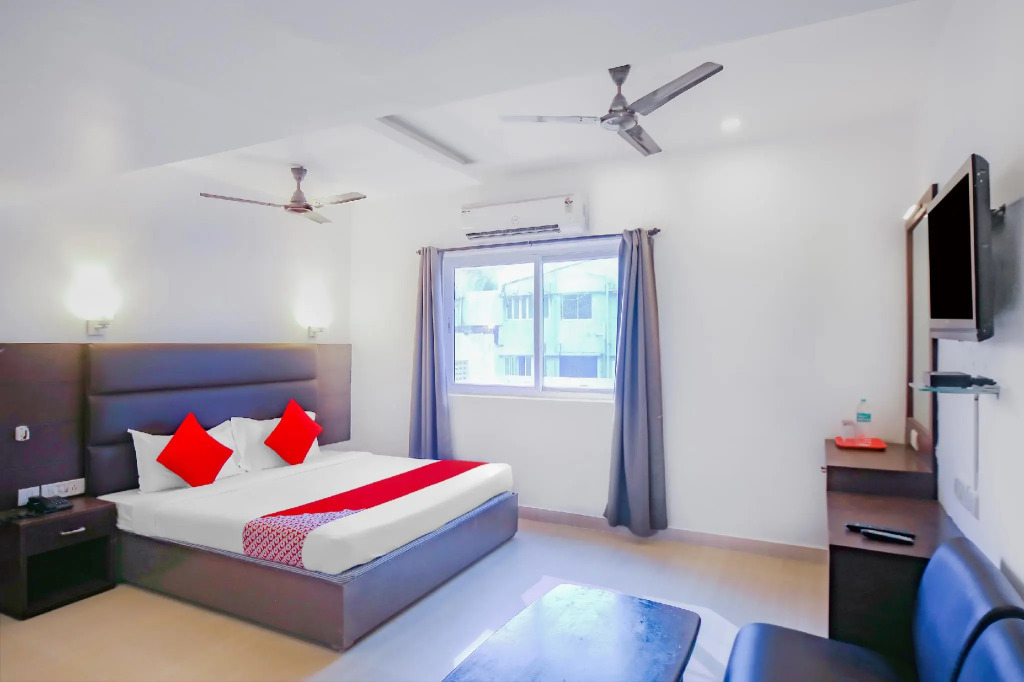 OYO 78250 Sree Nivas Serviced Appartments