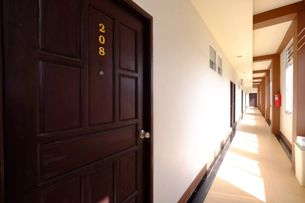 The Room Hotel