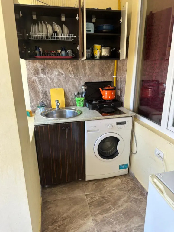 FLAT1
