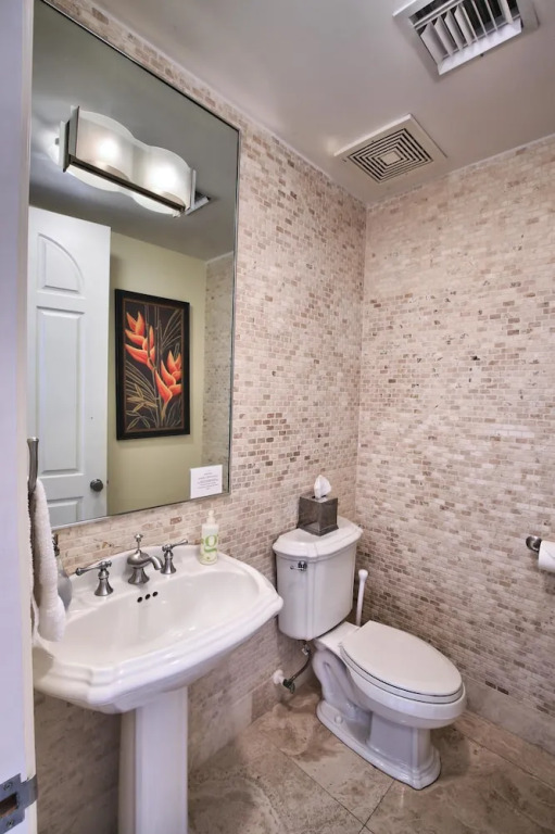 Cobalt Villa - Four Bedroom Home