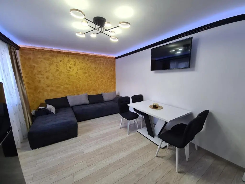 Diamonds House 2