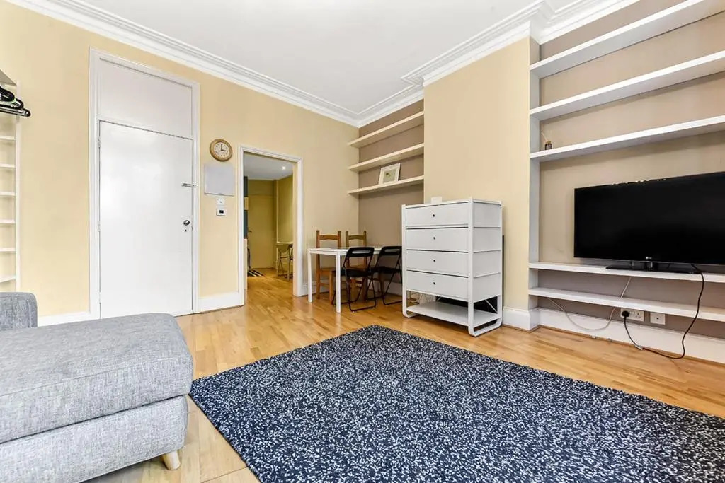 Main Street Corner Great 1bedroom Flat - Richmond