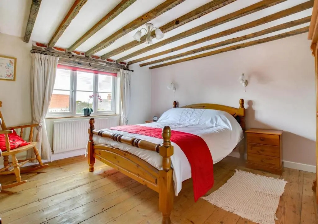 1 Bed in Benhall oc-2bg