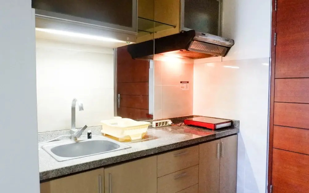 Best Deal Studio Apartment At High Point Serviced