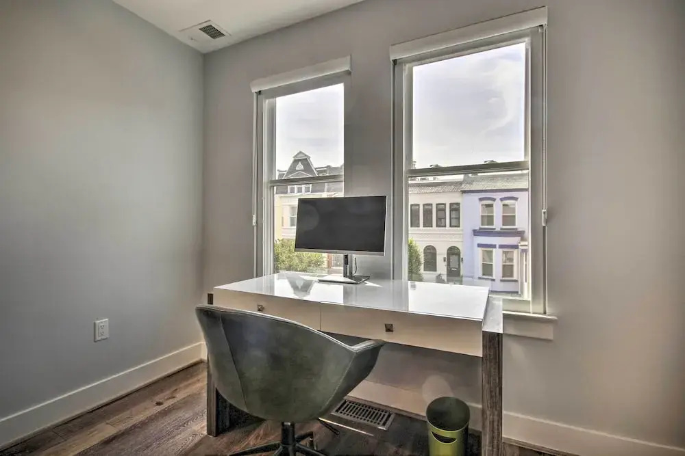 2 Mi to National Mall: Modern DC Retreat w/ Patio
